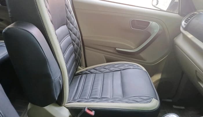 2024 Mahindra BOLERO NEO N10 R, Diesel, Manual, 35,144 km, interior