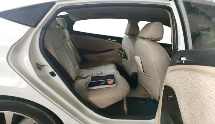 2013 Hyundai Verna FLUIDIC 1.6 CRDI, Diesel, Manual, 1,07,846 km, interior