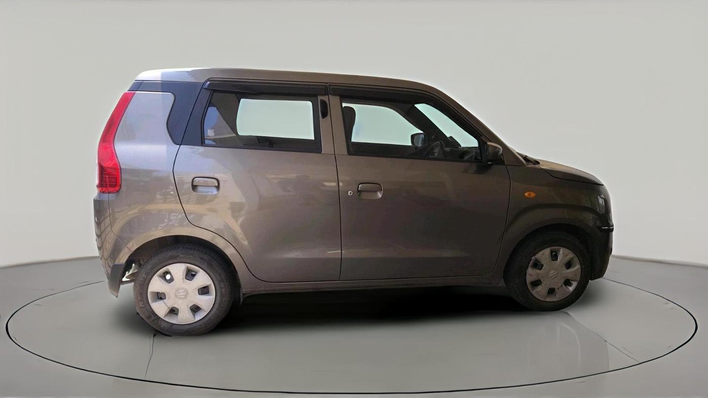 2024 Maruti New Wagon-R VXI 1.0 AMT, Petrol, Automatic, 14,749 km, exterior