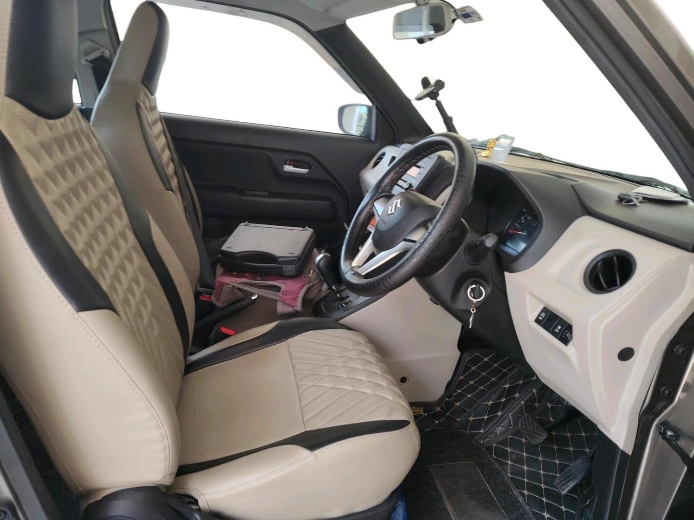 2024 Maruti New Wagon-R VXI 1.0 AMT, Petrol, Automatic, 14,749 km, interior