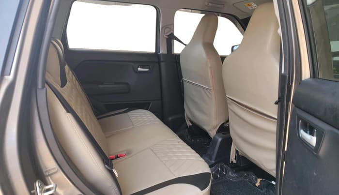 2024 Maruti New Wagon-R VXI 1.0 AMT, Petrol, Automatic, 14,749 km, interior