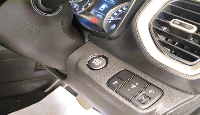 2020 Hyundai VENUE SX PLUS 1.0 TURBO DCT, Petrol, Automatic, 80,975 km, interior