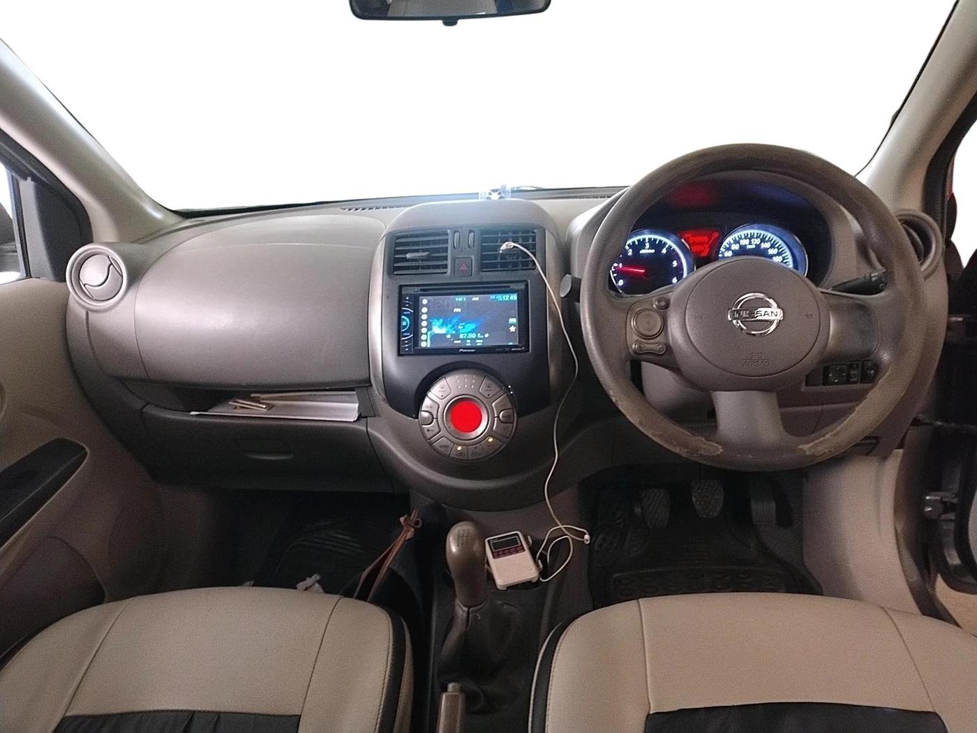 2012 Nissan Sunny XV DIESEL, Diesel, Manual, 94,055 km, interior