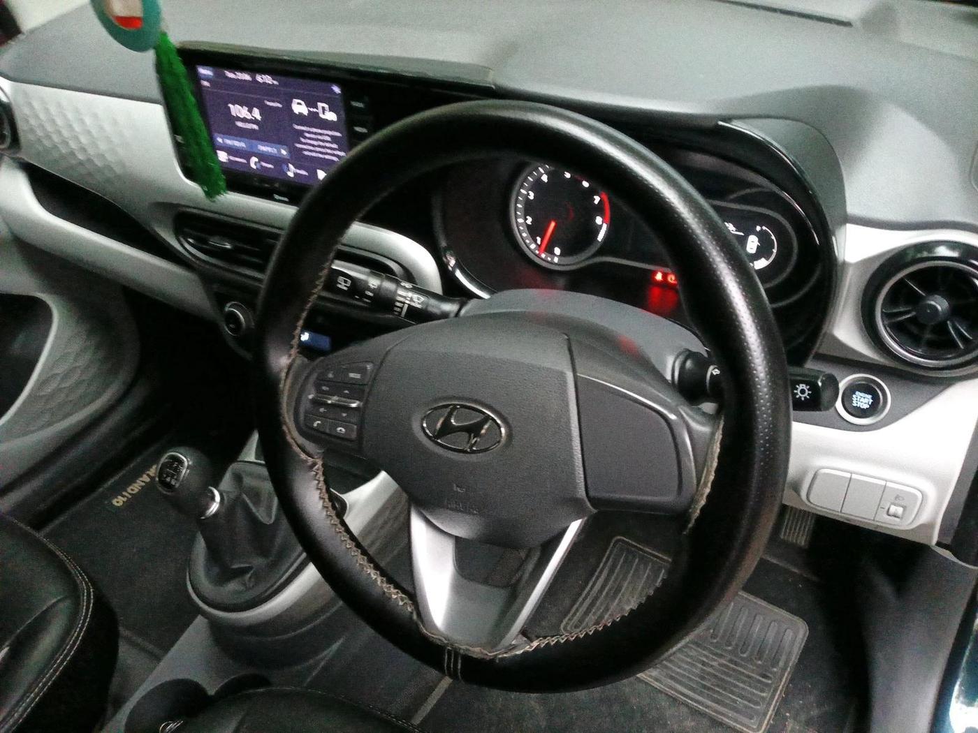 2022 Hyundai GRAND I10 NIOS ASTA 1.2 KAPPA VTVT, Petrol, Manual, 63,346 km, interior