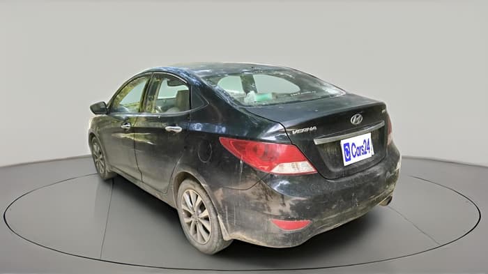 2014 Hyundai Verna FLUIDIC 1.6 CRDI SX, Diesel, Manual, 1,41,893 km, exterior