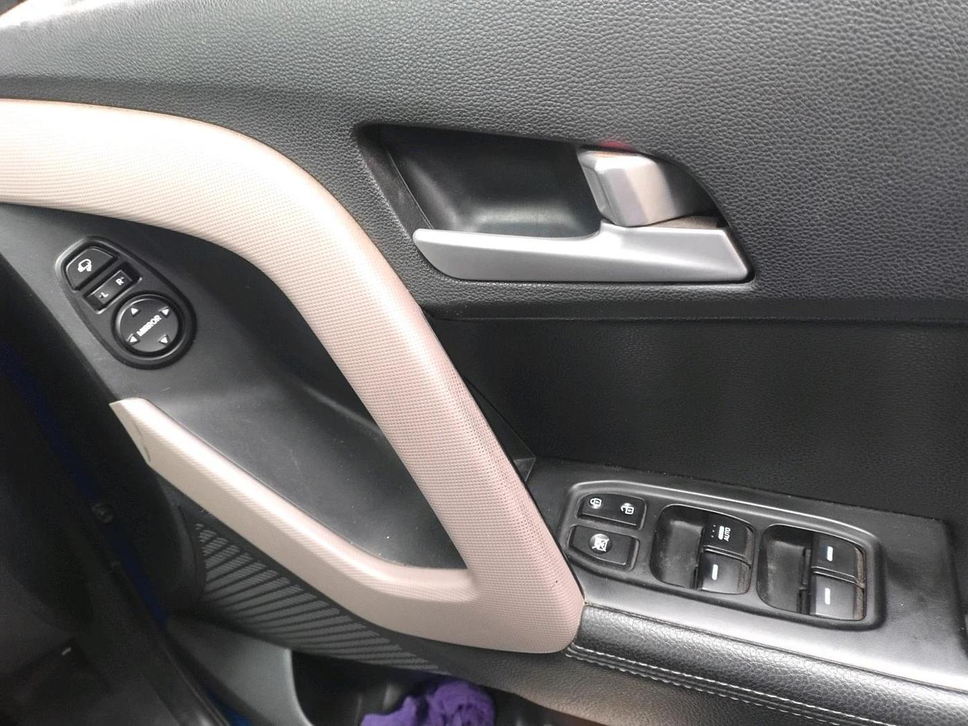 2018 Hyundai Creta SX (O) 1.6 DIESEL, Diesel, Manual, 1,02,672 km, interior