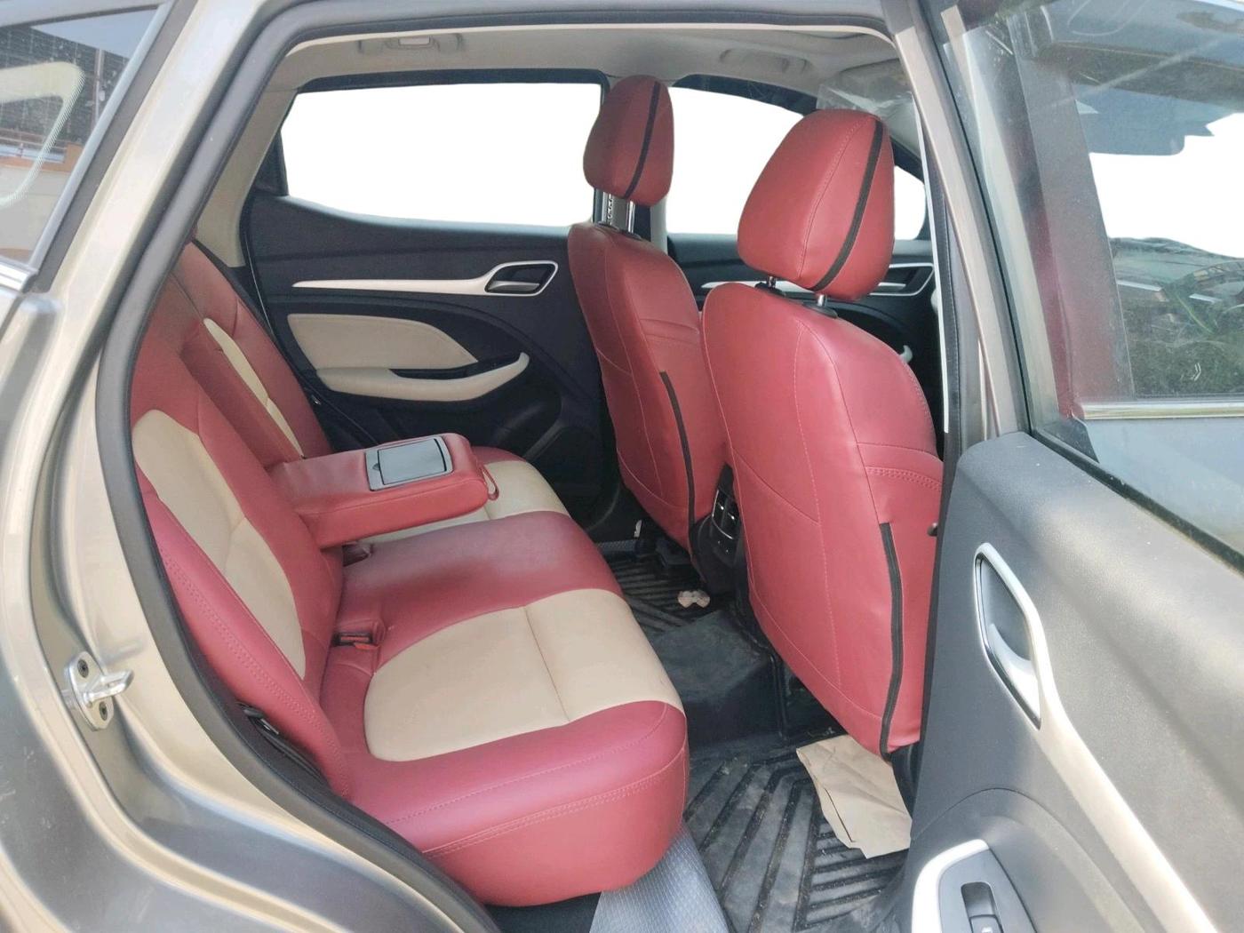 2024 MG ASTOR Select 1.5 MT (Ivory), Petrol, Manual, 7,486 km, interior