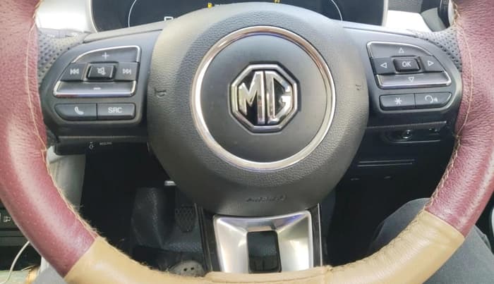 2024 MG ASTOR Select 1.5 MT (Ivory), Petrol, Manual, 7,486 km, interior