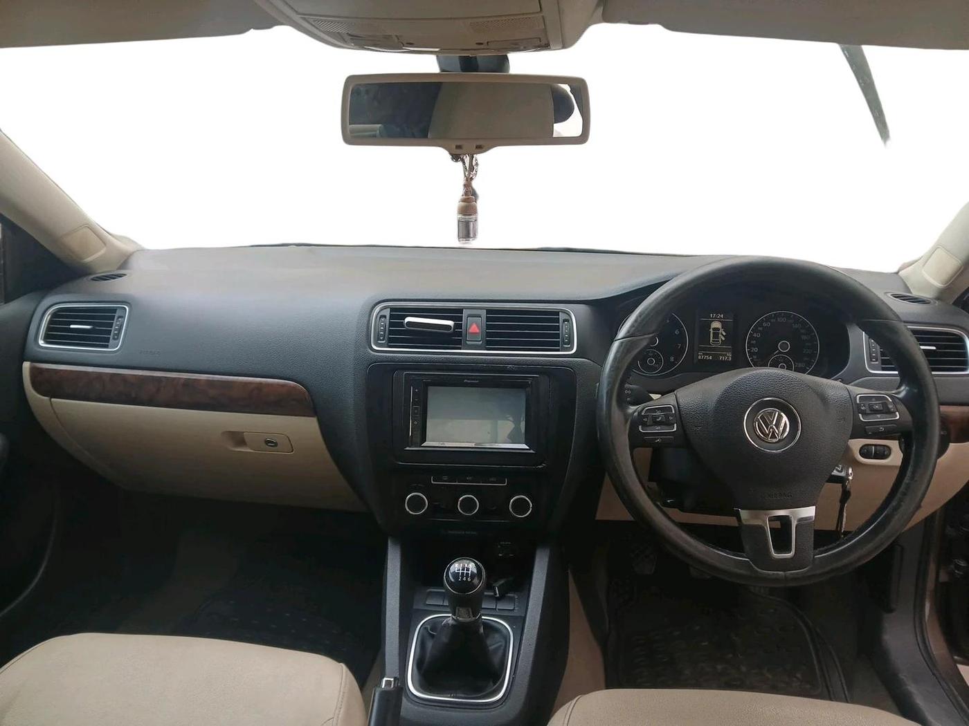 2012 Volkswagen Jetta COMFORTLINE TSI, Petrol, Manual, 87,754 km, interior