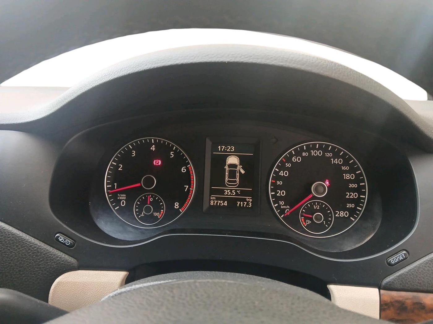 2012 Volkswagen Jetta COMFORTLINE TSI, Petrol, Manual, 87,754 km, interior