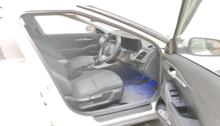 2022 KIA SELTOS HTE 1.5 PETROL, Petrol, Manual, 30,545 km, interior