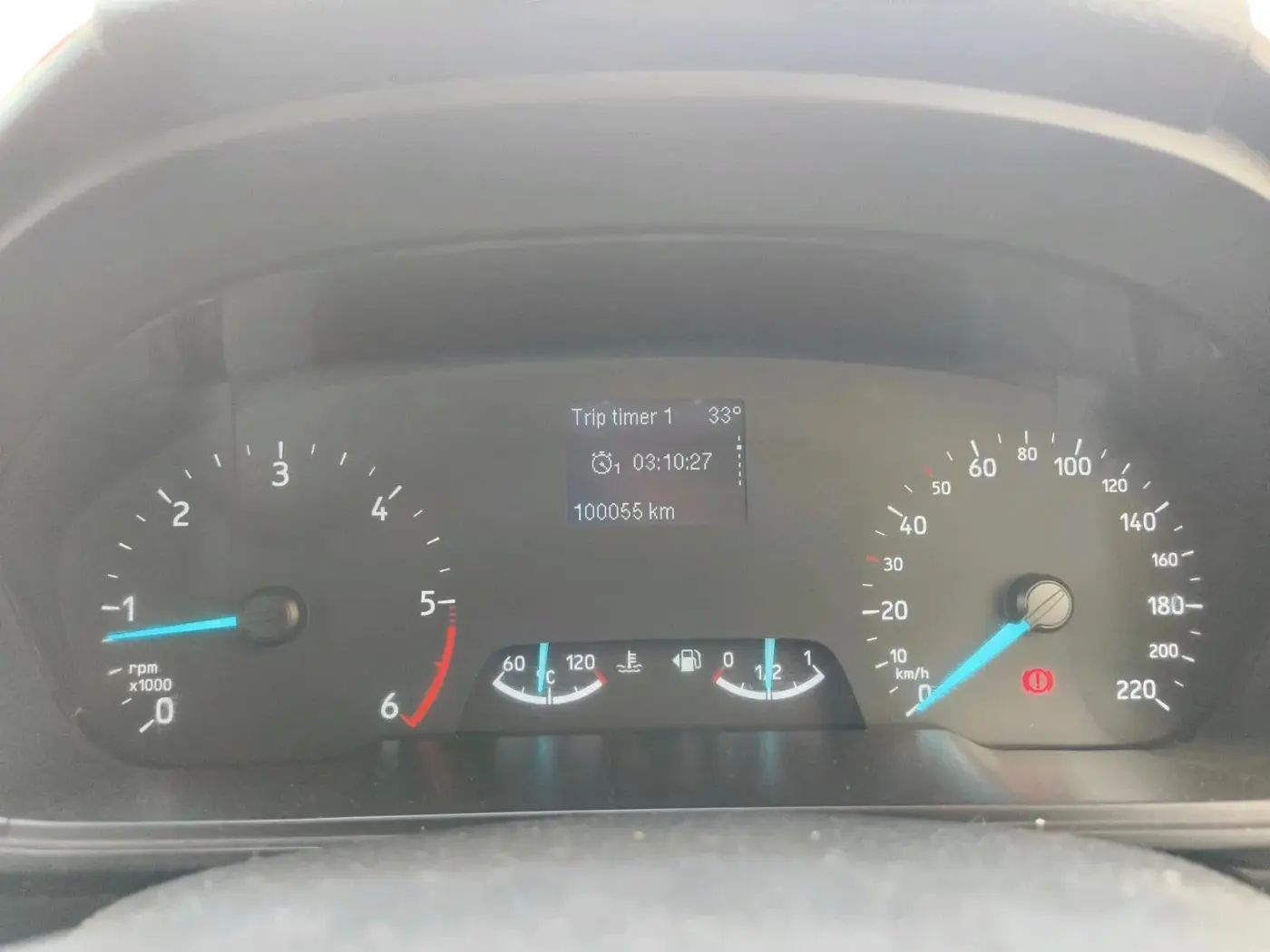 2018 Ford Ecosport TITANIUM + 1.5L DIESEL, Diesel, Manual, 1,00,055 km, interior