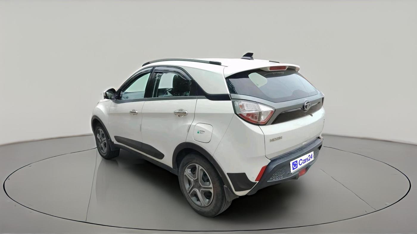 2018 Tata NEXON XZ PETROL, Petrol, Manual, 86,786 km, exterior