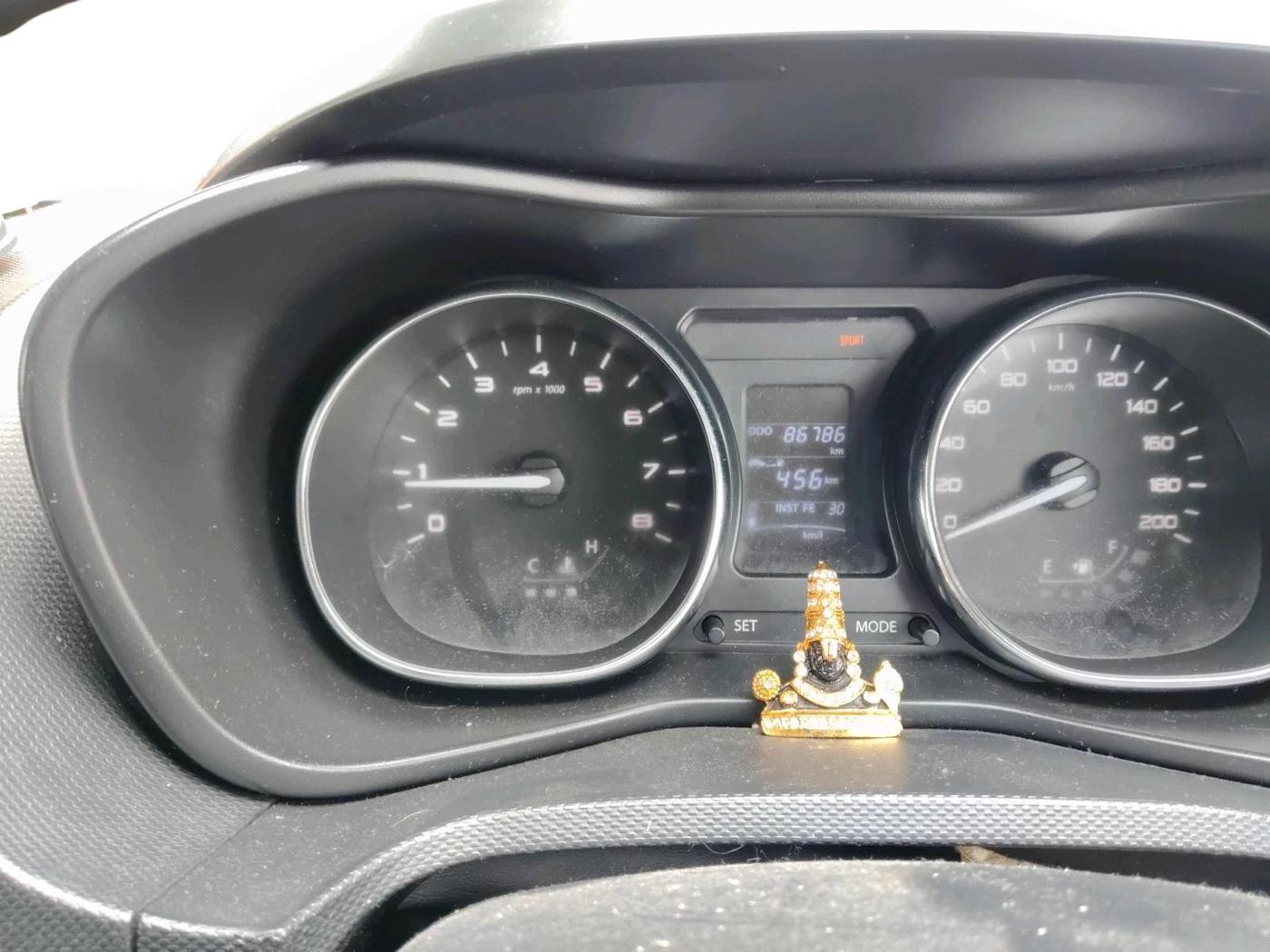 2018 Tata NEXON XZ PETROL, Petrol, Manual, 86,786 km, interior