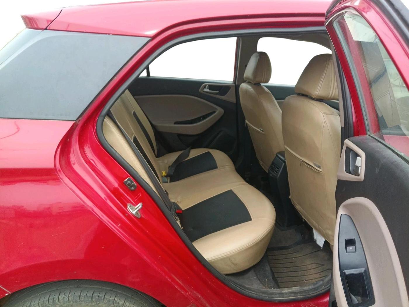 2015 Hyundai Elite i20 ASTA 1.2, Petrol, Manual, 1,19,319 km, interior