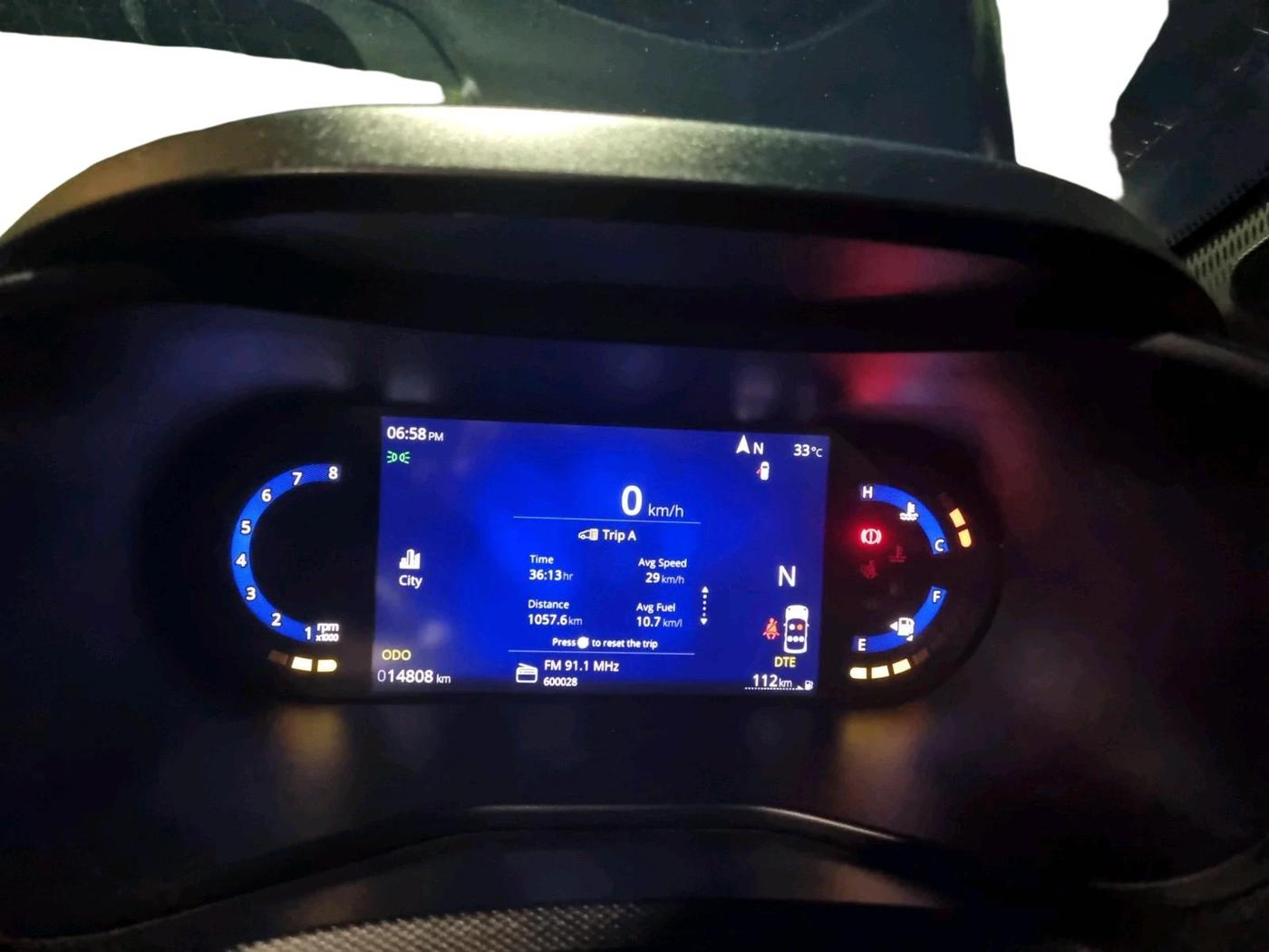 2024 Tata NEXON Creative Plus 1.2 Revotron 6AMT Dark Edition, Petrol, Manual, 14,808 km, interior