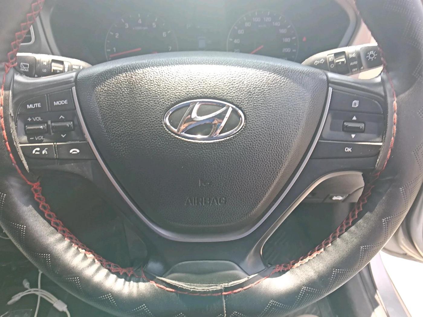 2019 Hyundai Elite i20 ASTA (O) CVT, Petrol, Automatic, 70,624 km, interior