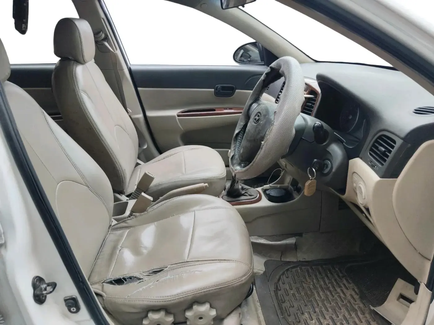 2007 Hyundai Verna XXI, Petrol, Manual, 1,20,212 km, interior