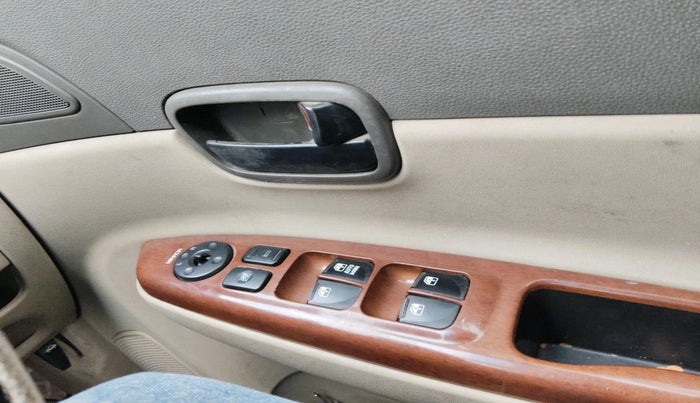 2007 Hyundai Verna XXI, Petrol, Manual, 1,20,212 km, interior