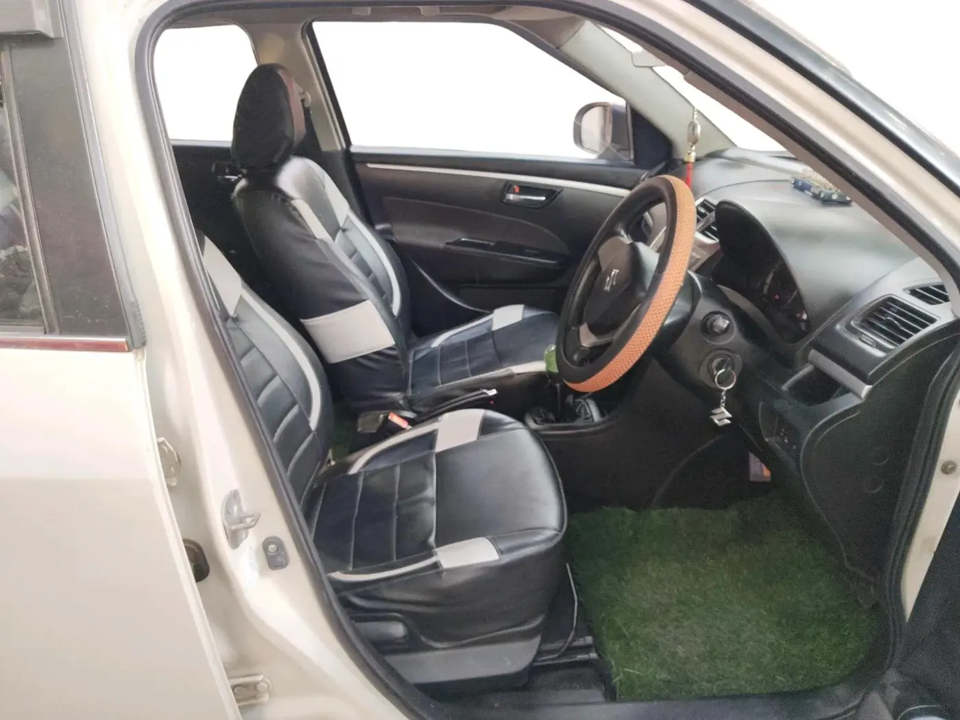 2012 Maruti Swift VDI, Diesel, Manual, 88,257 km, interior