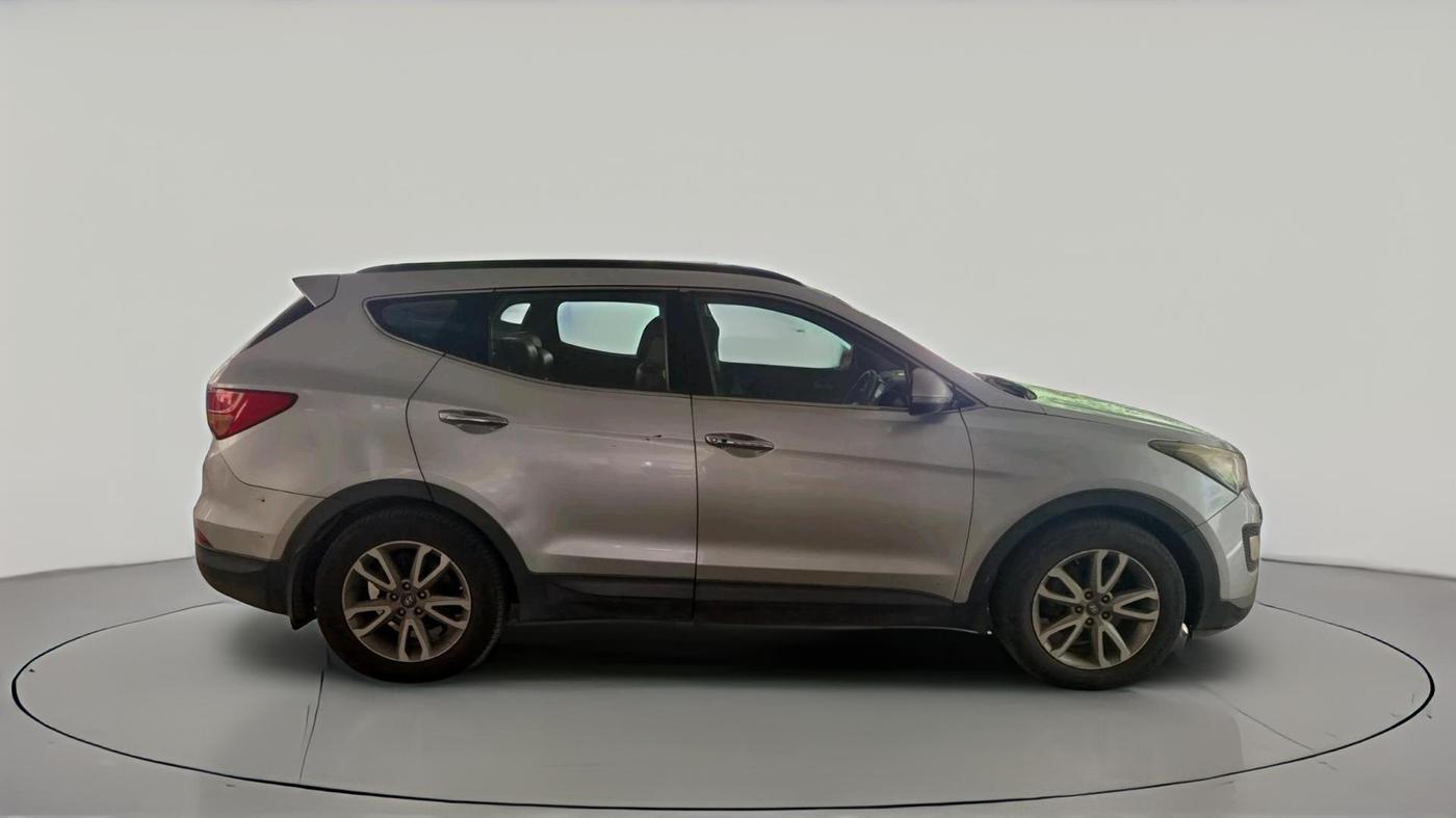 2014 Hyundai Santa Fe 2 WD AT, Diesel, Automatic, 1,65,881 km, exterior