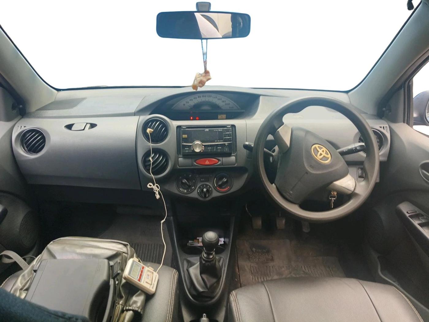 2012 Toyota Etios Liva GD, Diesel, Manual, 89,316 km, interior