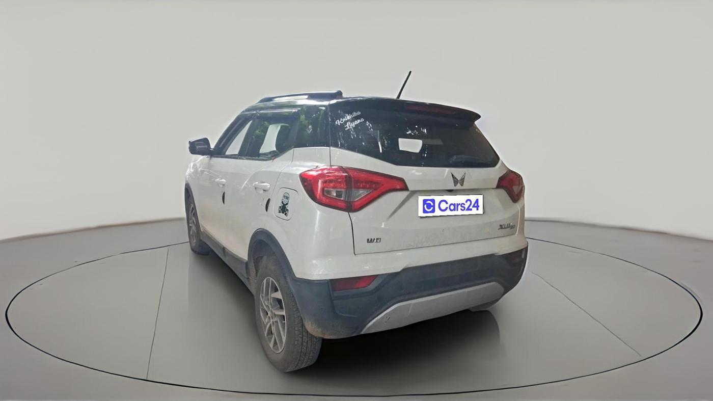 2023 Mahindra XUV300 W8 (O) 1.2 PETROL, Petrol, Manual, 52,803 km, exterior