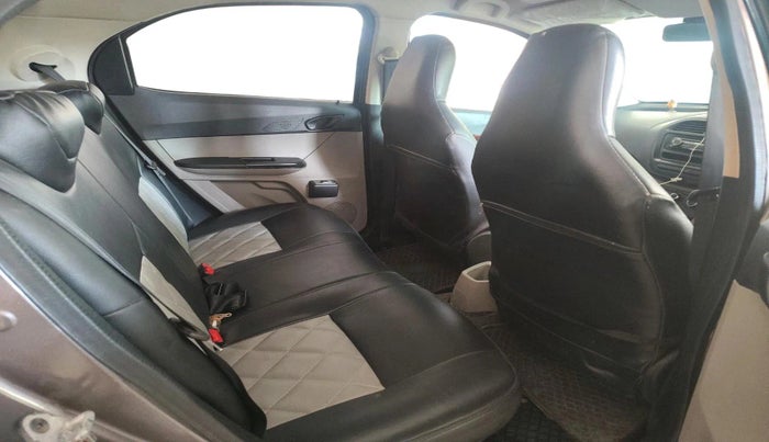 2016 Tata Tiago XE PETROL, Petrol, Manual, 22,999 km, interior