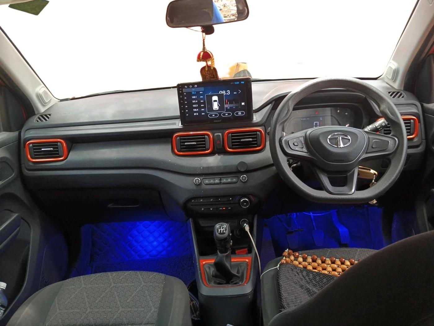 2023 Tata PUNCH ADVENTURE MT CNG , CNG, Manual, 21,723 km, interior