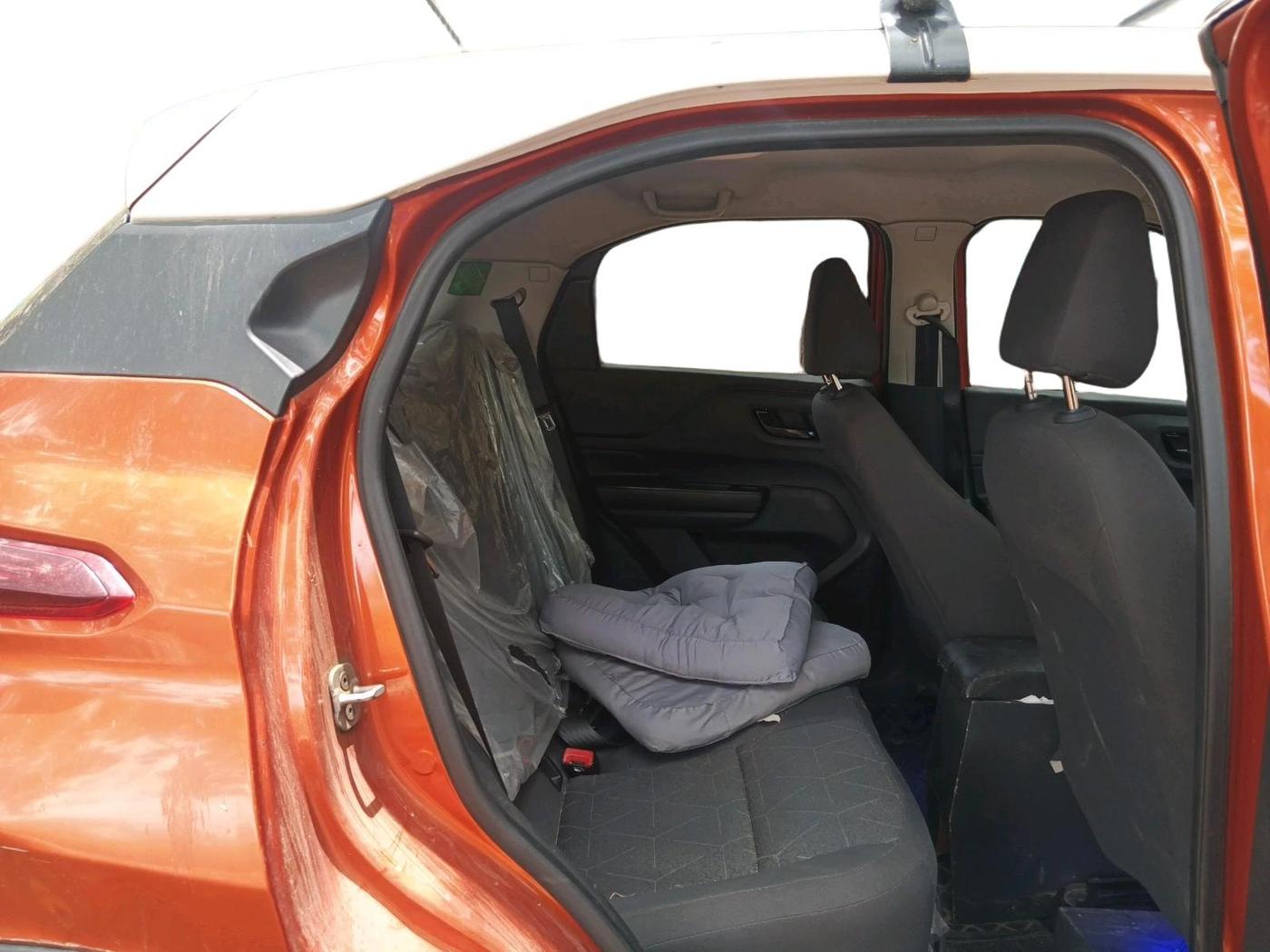 2023 Tata PUNCH ADVENTURE MT CNG , CNG, Manual, 21,723 km, interior
