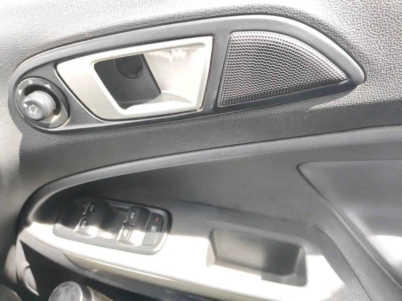 2017 Ford Ecosport TITANIUM+ 1.5L DIESEL, Diesel, Manual, 1,45,500 km, interior