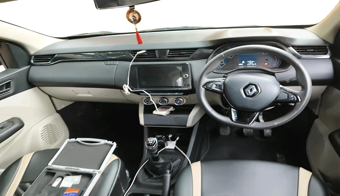 2025 Renault TRIBER RXT, Petrol, Manual, 11,741 km, interior