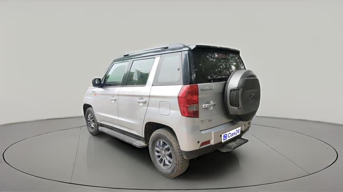 2017 Mahindra TUV300 T10, Diesel, Manual, 92,888 km, exterior