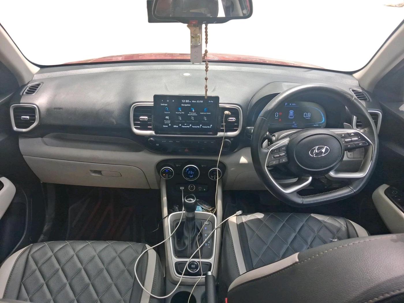 2023 Hyundai VENUE SX (O) 1.0 TURBO DCT, Petrol, Automatic, 37,822 km, interior