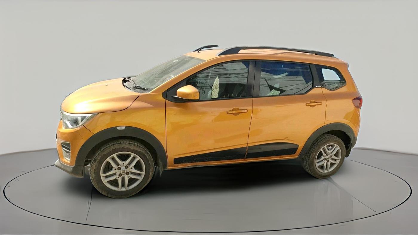 2021 Renault TRIBER RXZ, Petrol, Manual, 82,173 km, exterior