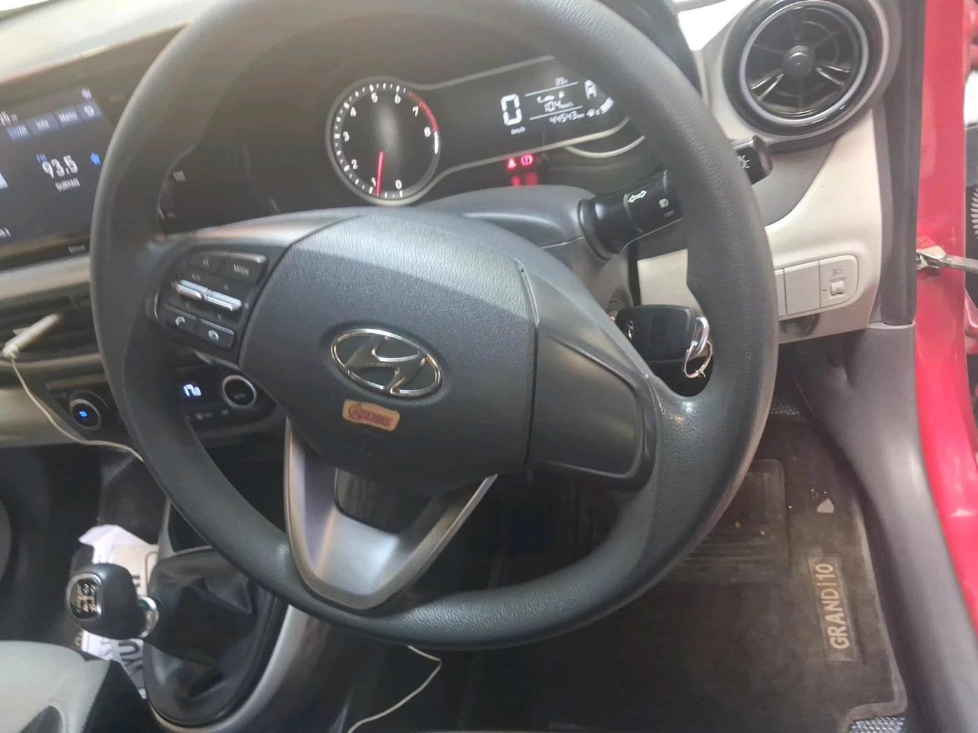 2022 Hyundai GRAND I10 NIOS SPORTZ 1.2 KAPPA VTVT, Petrol, Manual, 44,543 km, interior