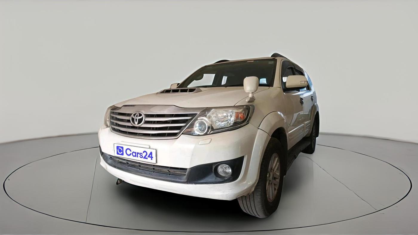 2014 Toyota Fortuner 3.0 4X2 MT, Diesel, Manual, 1,13,598 km, exterior