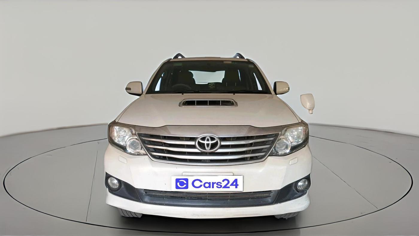2014 Toyota Fortuner 3.0 4X2 MT, Diesel, Manual, 1,13,598 km, exterior