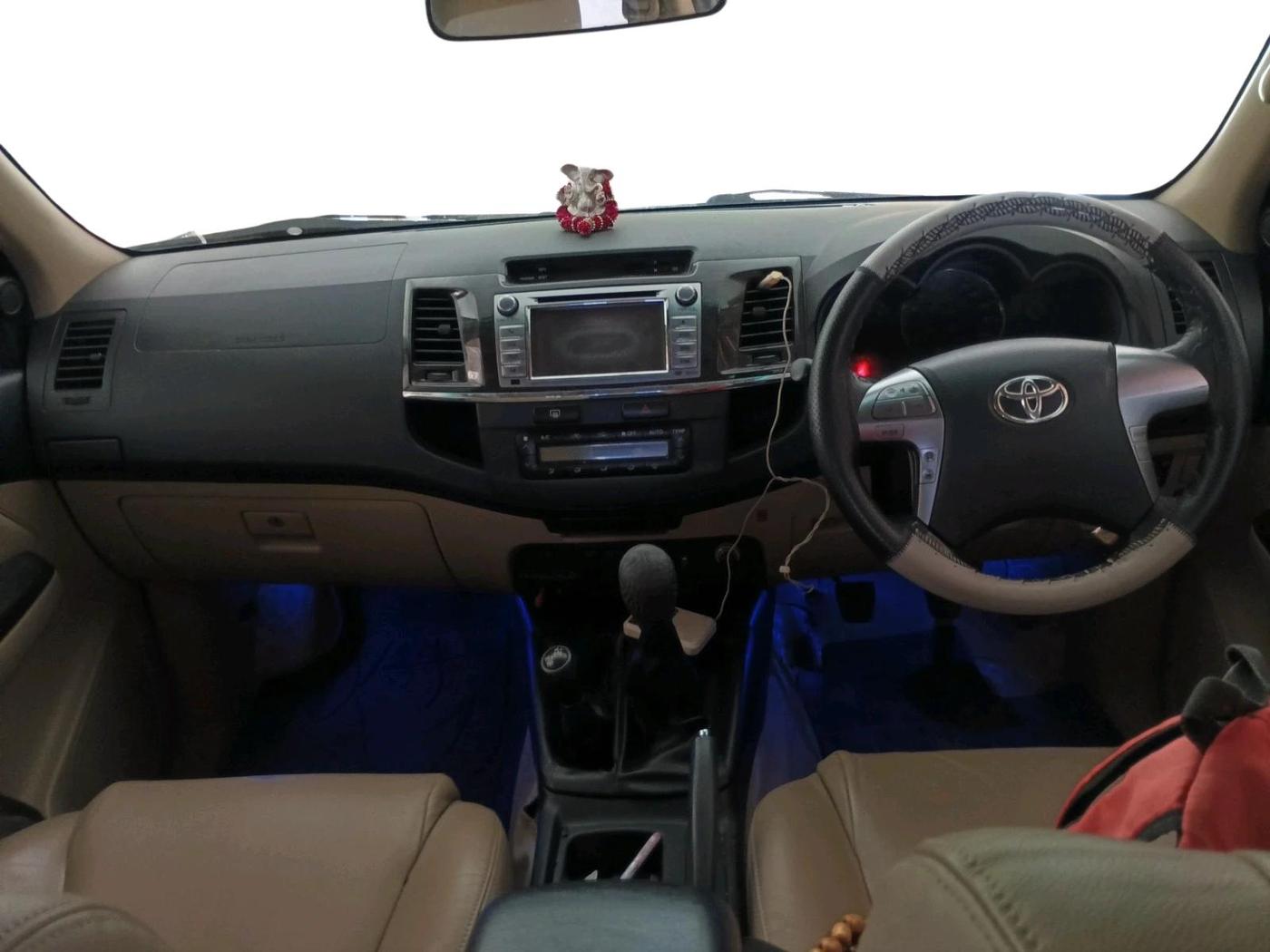 2014 Toyota Fortuner 3.0 4X2 MT, Diesel, Manual, 1,13,598 km, interior