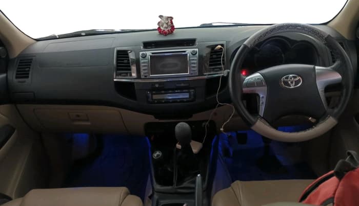 2014 Toyota Fortuner 3.0 4X2 MT, Diesel, Manual, 1,13,598 km, interior