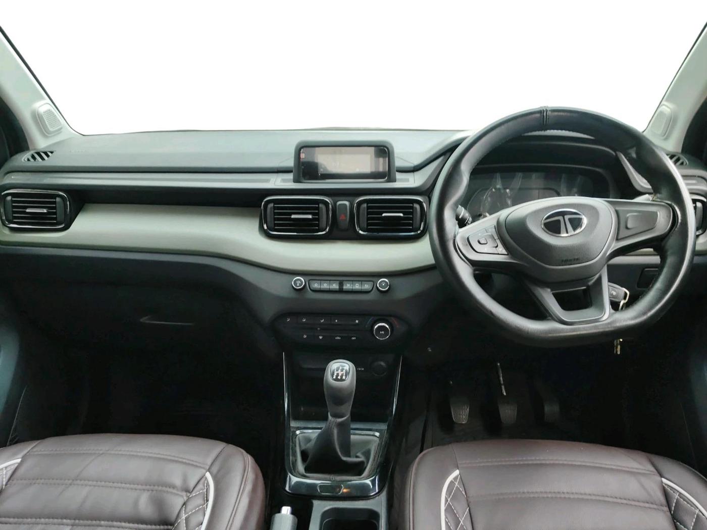 2025 Tata PUNCH ADVENTURE MT, Petrol, Manual, 16,547 km, interior