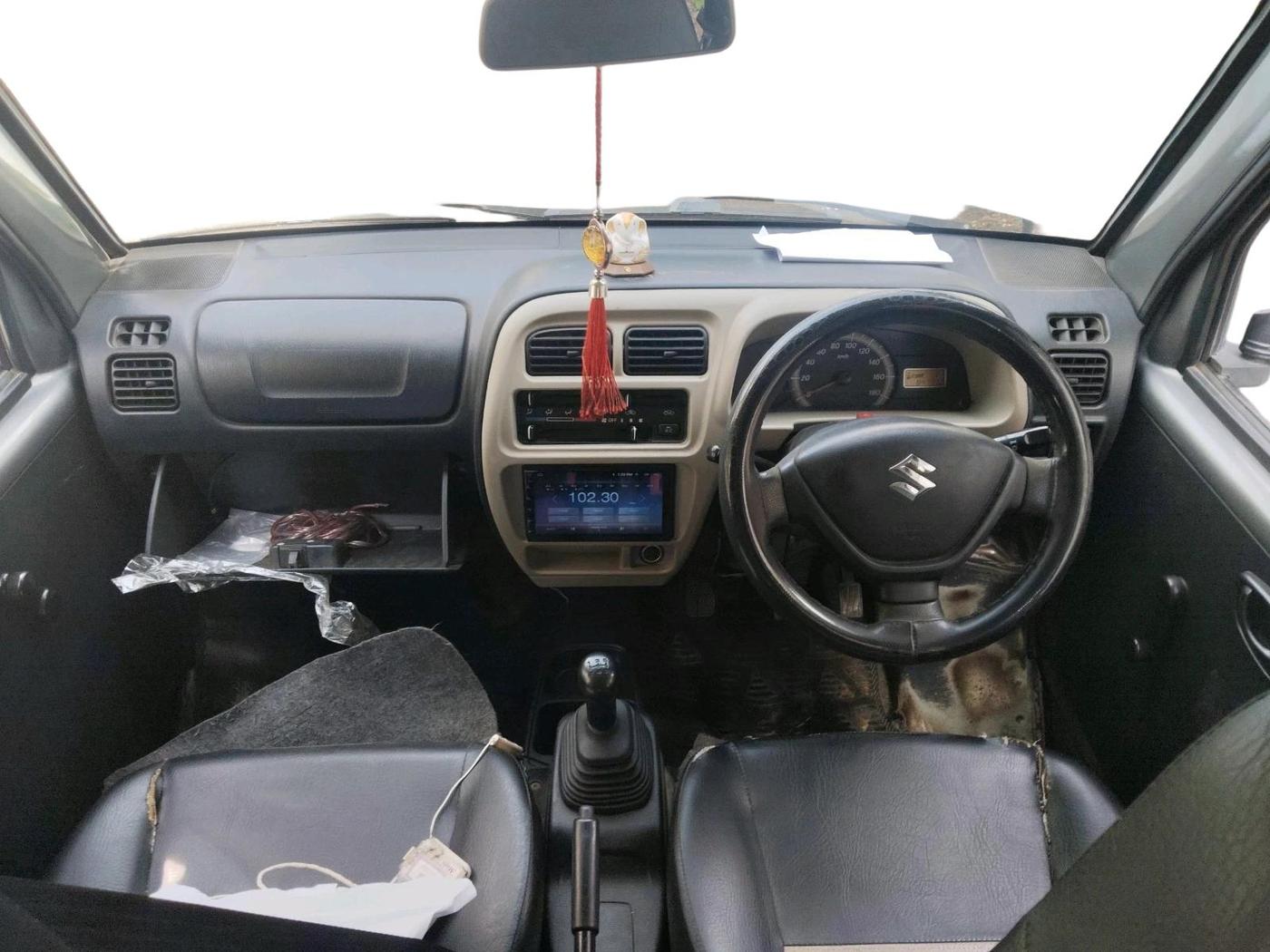 2022 Maruti Eeco 5 STR AC CNG (O), CNG, Manual, 84,777 km, interior
