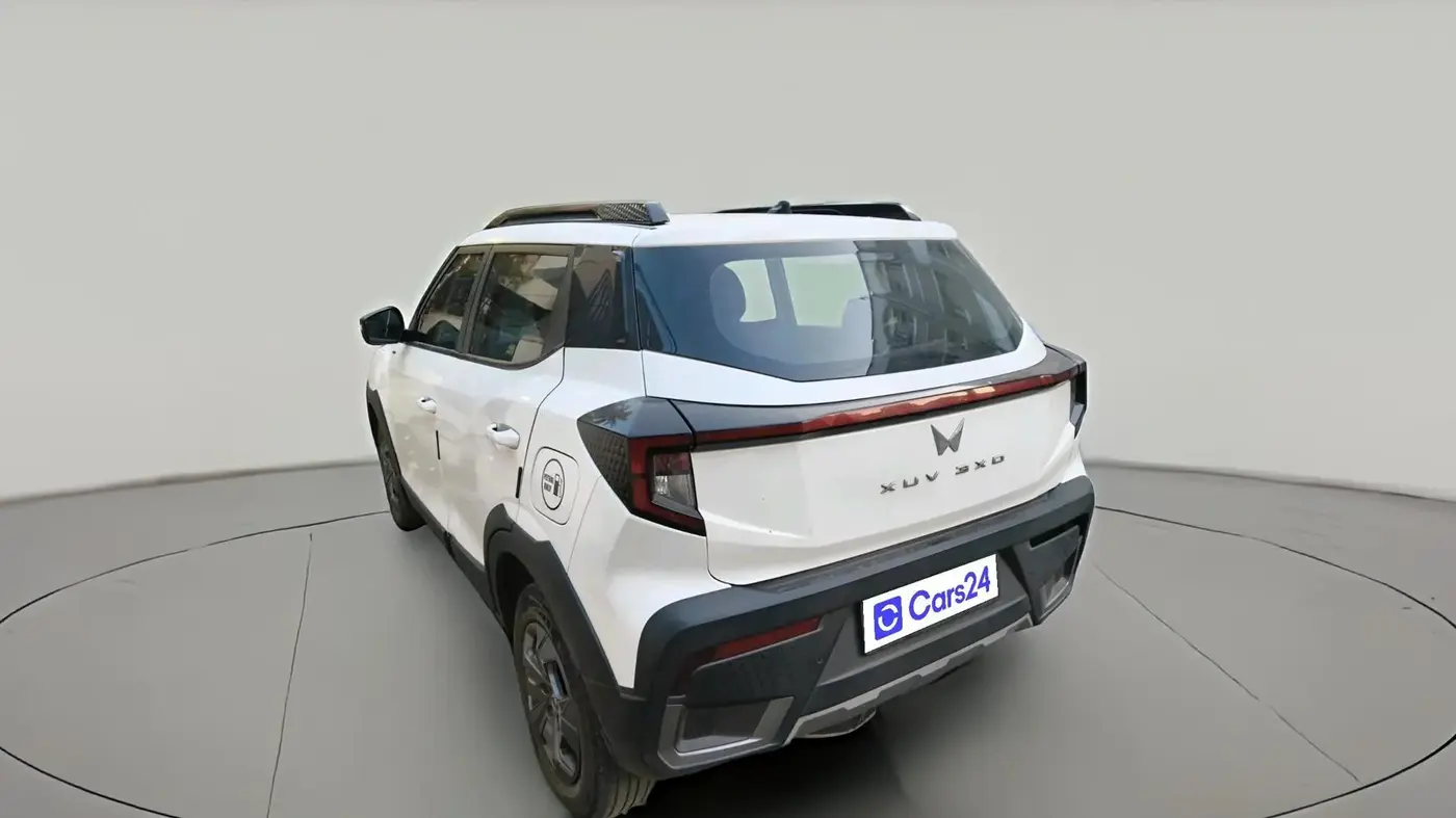 2024 Mahindra XUV 3XO MX3 Pro 1.2 L TCMPFI AT, Petrol, Automatic, 57,075 km, exterior