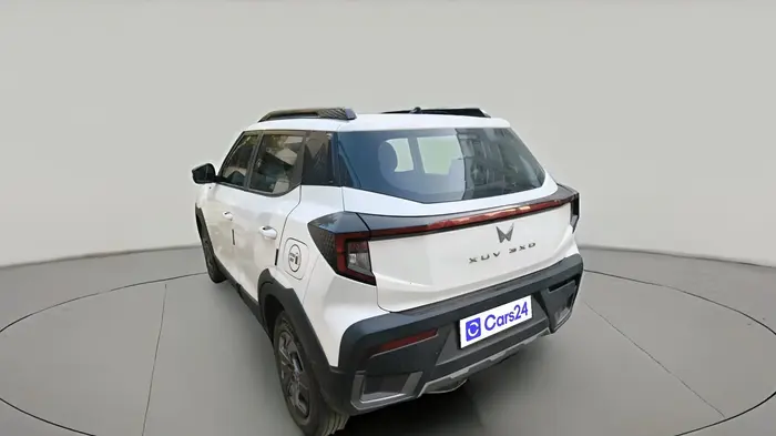 2024 Mahindra XUV 3XO MX3 Pro 1.2 L TCMPFI AT, Petrol, Automatic, 57,075 km, exterior