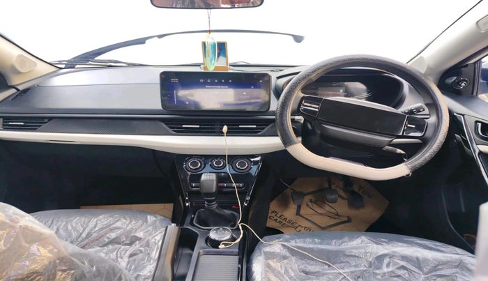 2025 Tata NEXON Pure Plus (S) 1.5 Diesel 6MT, Diesel, Manual, 19,161 km, interior