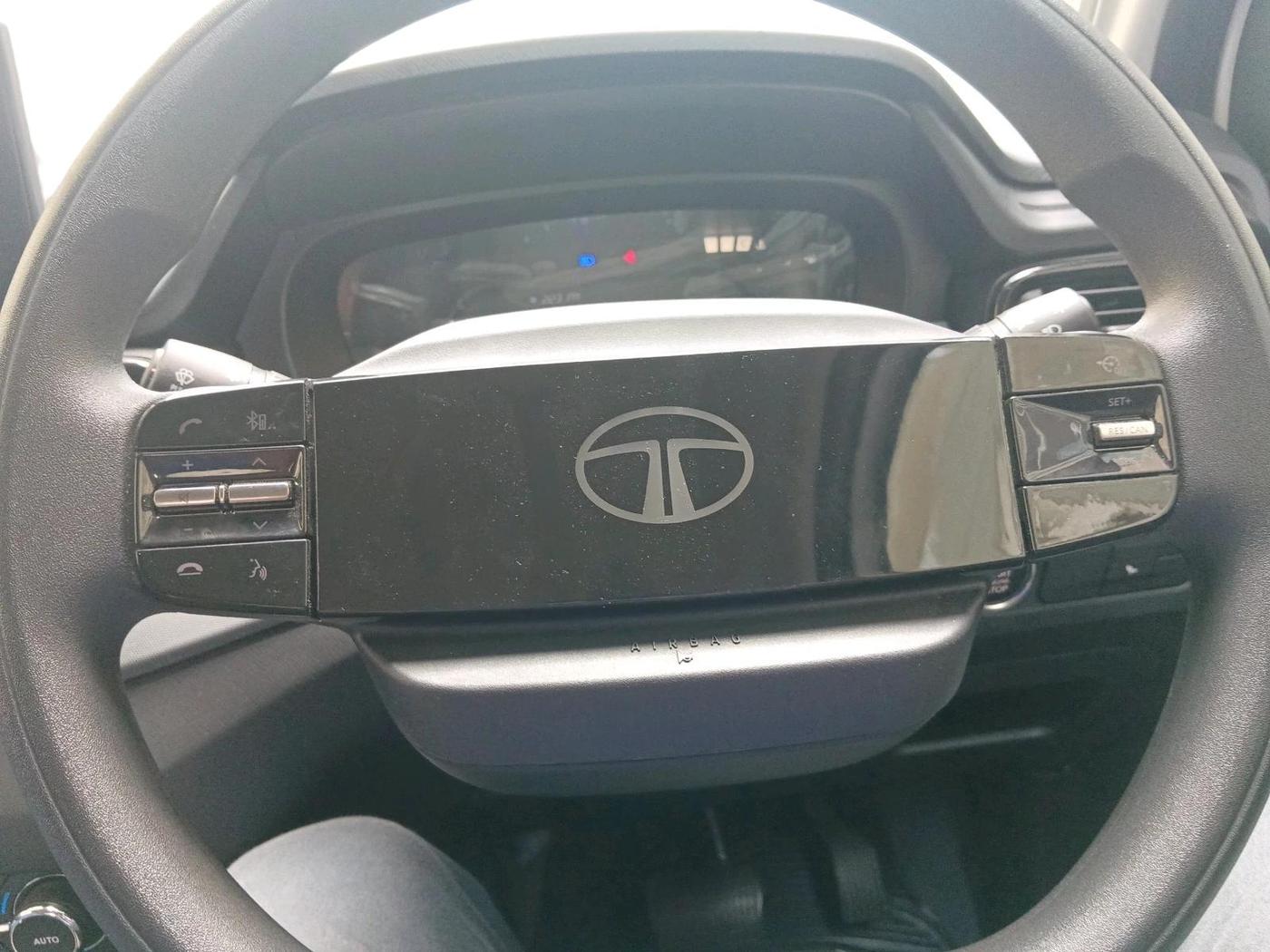 2026 Tata PUNCH Adventure AMT, Petrol, Automatic, 2,576 km, interior