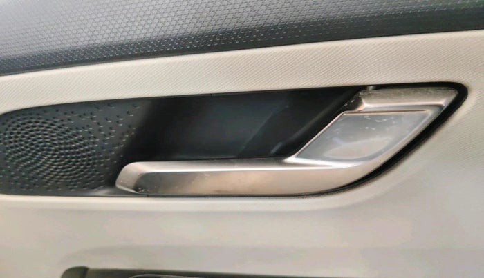 2022 Tata ALTROZ XZ PETROL, Petrol, Manual, 36,614 km, interior