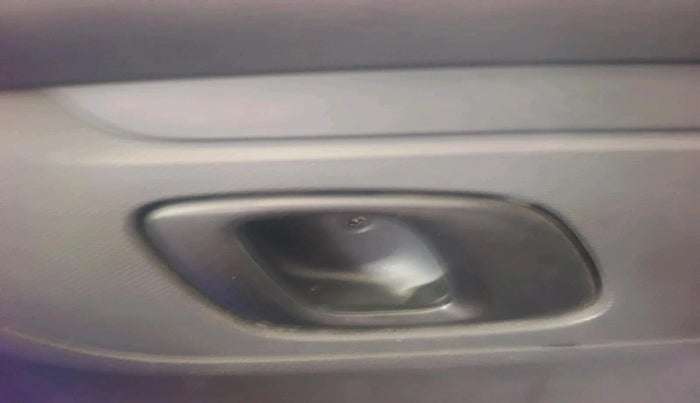 2015 Renault Kwid RXT 0.8, Petrol, Manual, 87,739 km, interior