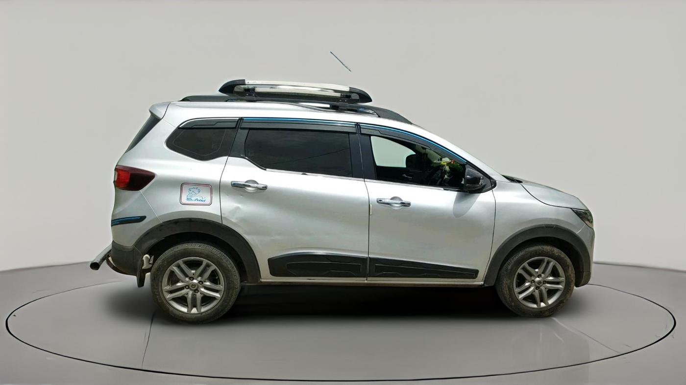 2023 Renault TRIBER RXZ, Petrol, Manual, 72,483 km, exterior
