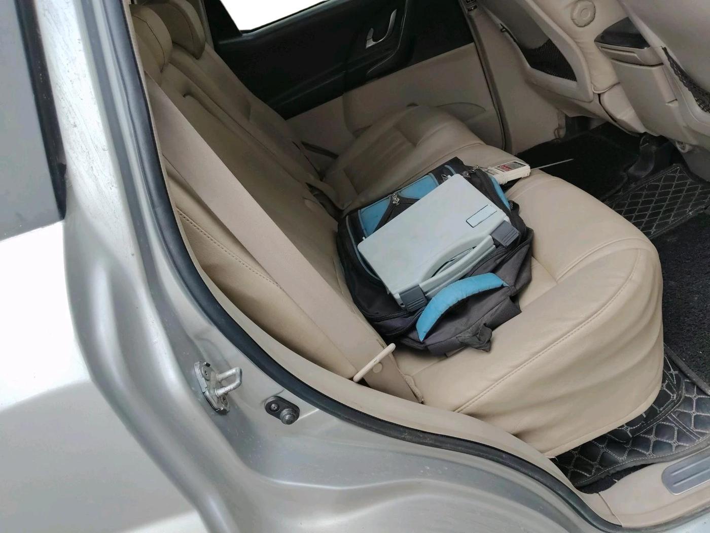 2017 Mahindra XUV500 W6 AT 1.99, Diesel, Automatic, 1,06,398 km, interior